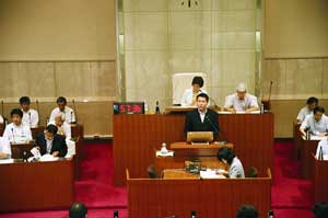 議会にて