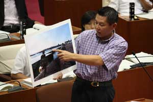 議会にて