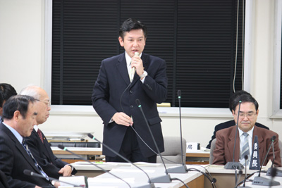議会にて