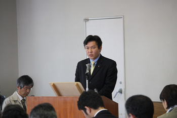 議会にて