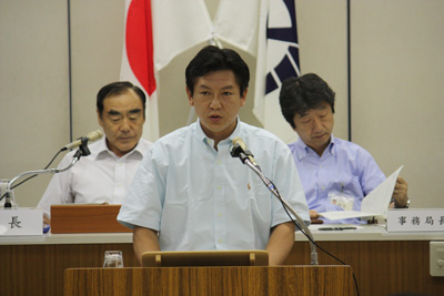 議会にて