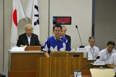 議会にて