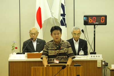 議会にて