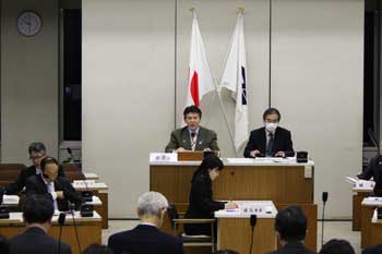 議会にて
