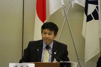議会にて