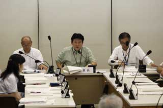 議会にて