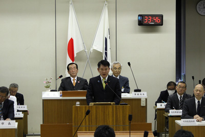 議会にて