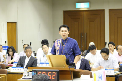 議会にて
