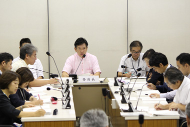 議会にて