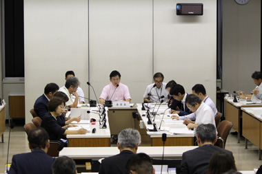 議会にて