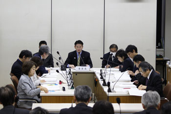 議会にて
