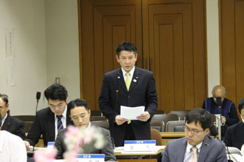 議会にて